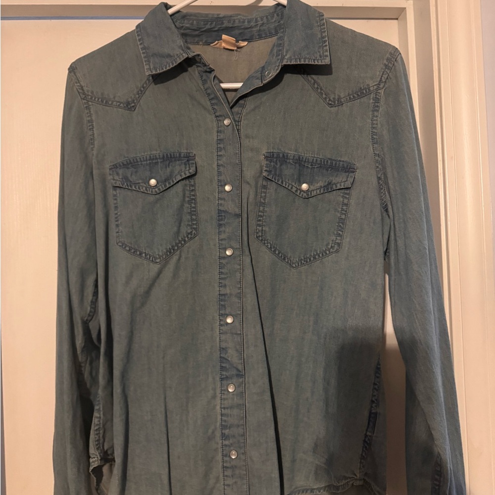 Aeropostale Light Blue Denim Button Down Shirt
